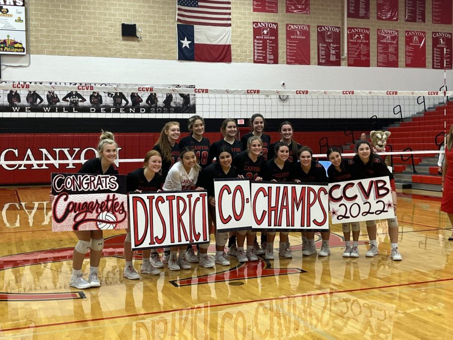 Varsity+Volleyball-+2022+District+Co+Champs